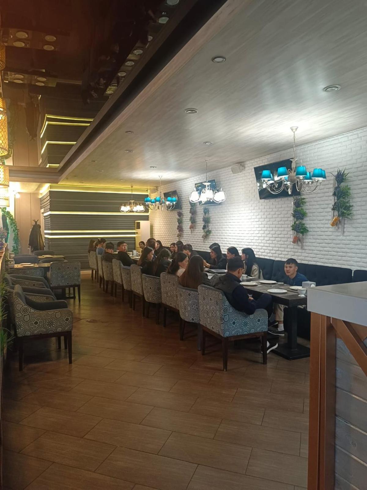 Tarlan Hotel 阿克套 外观 照片