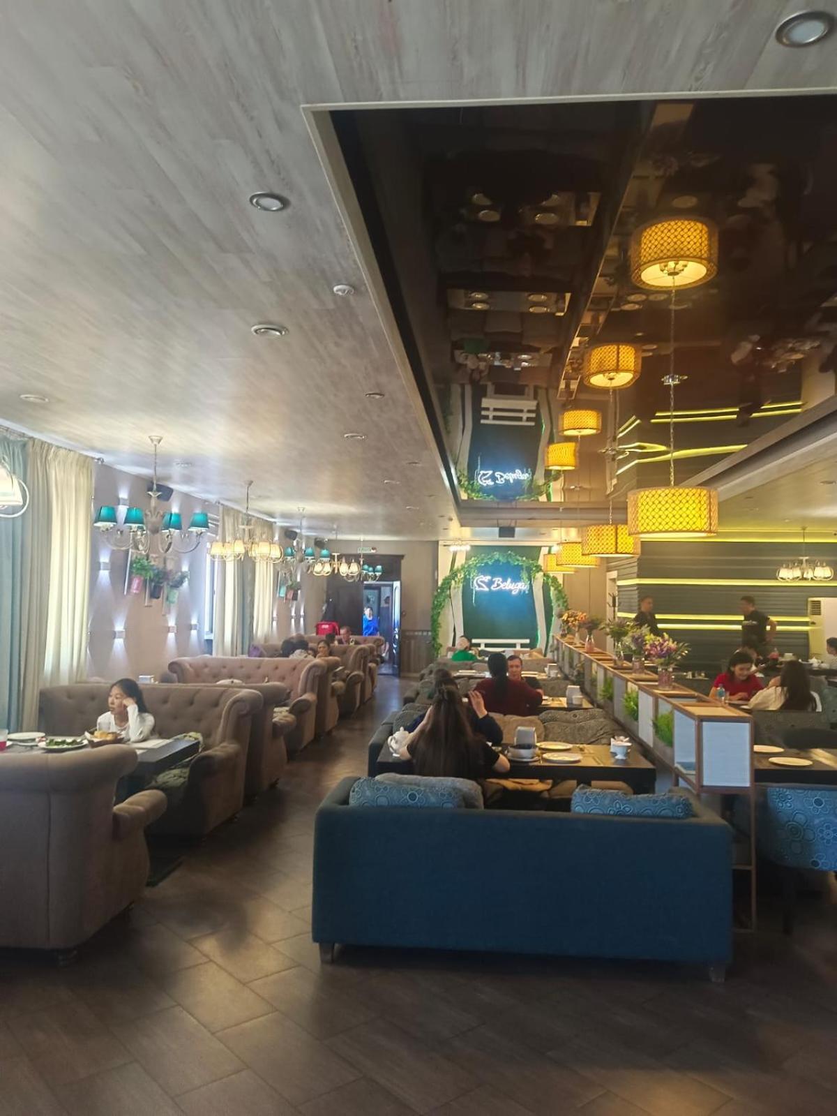 Tarlan Hotel 阿克套 外观 照片
